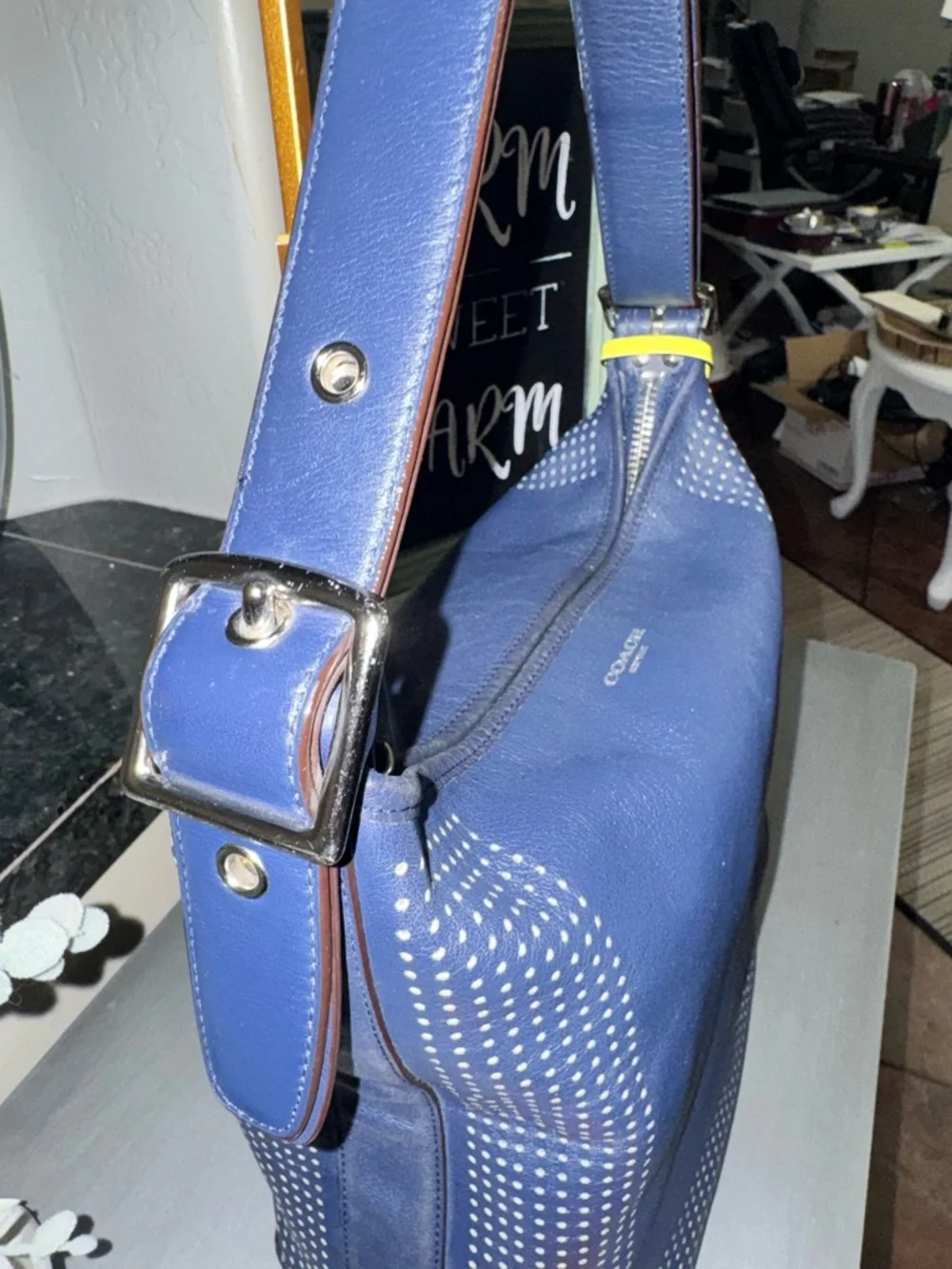 COACH Legacy 2012 Perforated
Leather Duffle Navy / Citrine #22762 & Wallet - GUC - Picture 7 of 16